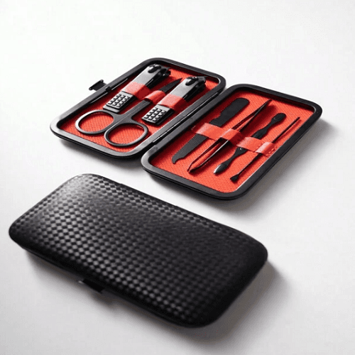 طقم العنايه بالاظافر اسود