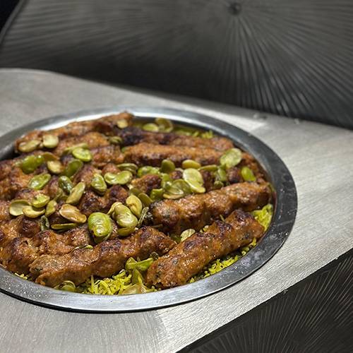 عيش زعفران مع الكباب