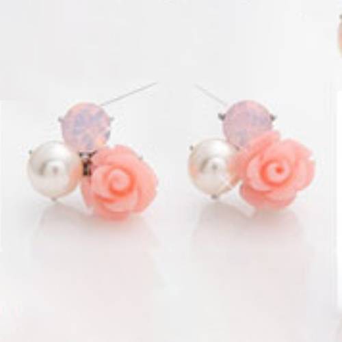 لاستروس اقراط طبية زهرة ولؤلؤ مطلية بالذهب عيار 18قيراط 9ملم رقم.121