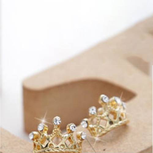 لاستروس اقراط طبية تاج مطلية بالذهب عيار 18قيراط 4ملم رقم.112