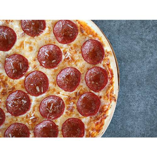 بيتزا بيبروني