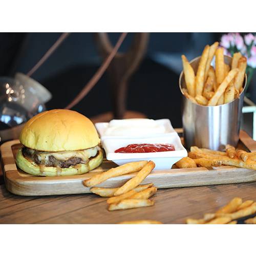 وجبة برجر بالمشروم