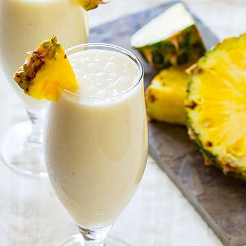 ميلك شيك بيناكولادا وسط