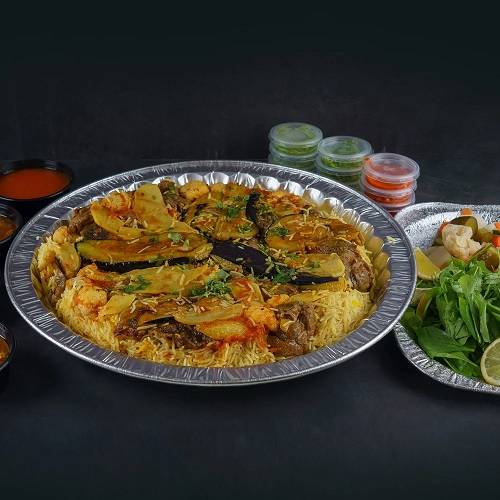 صينية مقلوبة لحم تكفي 5اشخاص