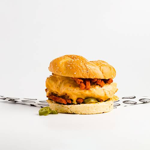 ساندويتش تشيكن زنجر حار