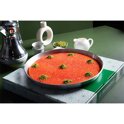 كنافة نابلسية حمراء