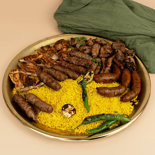 صنية العيلة تكفى من3الى4اشخاص