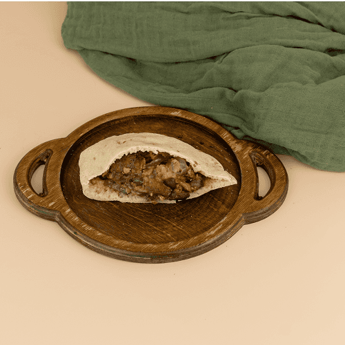 ساندويتش فول بالسجق