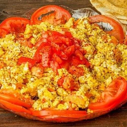 بيض بالطماطم