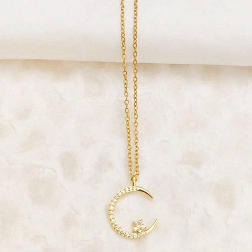 قلادة نجمة وهلال انيقة مرصعة بالراين