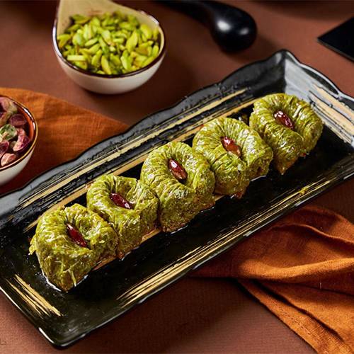 بقلاوة باشا بالفستق