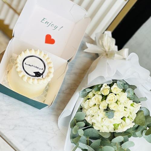 ميني كيك تخرج مع بوكية