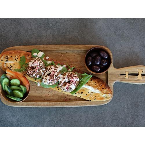 فطيرة الفلافل باللبنة