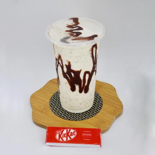 ميلك شيك كيت كات وسط