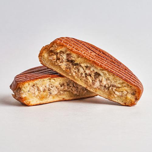 ساندوتش دجاج مسحب حار