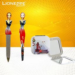 مجموعة اكسسوارات تجميل باللون الاحمر