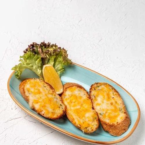 خبز بالثوم والجبنة